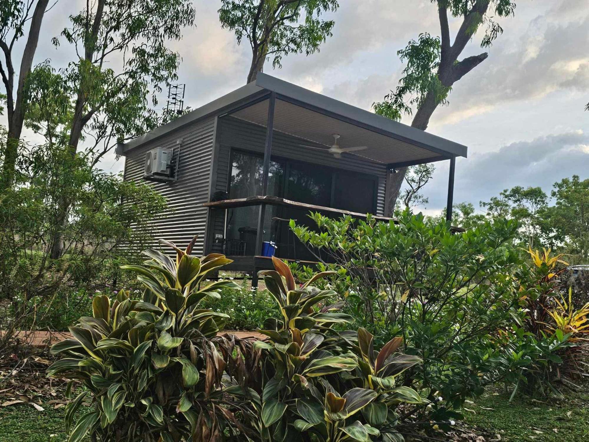 Litchfield Tropical Stay Batchelor エクステリア 写真